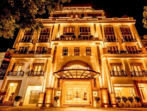 Apricot hotel
